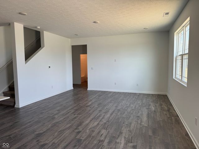 935 Saddlebrook Farms Boulevard, Whiteland, IN 46184