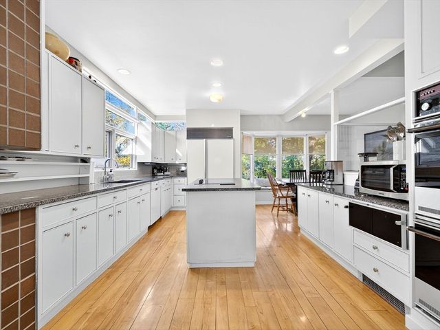 432 Dedham St, Newton, MA 02459