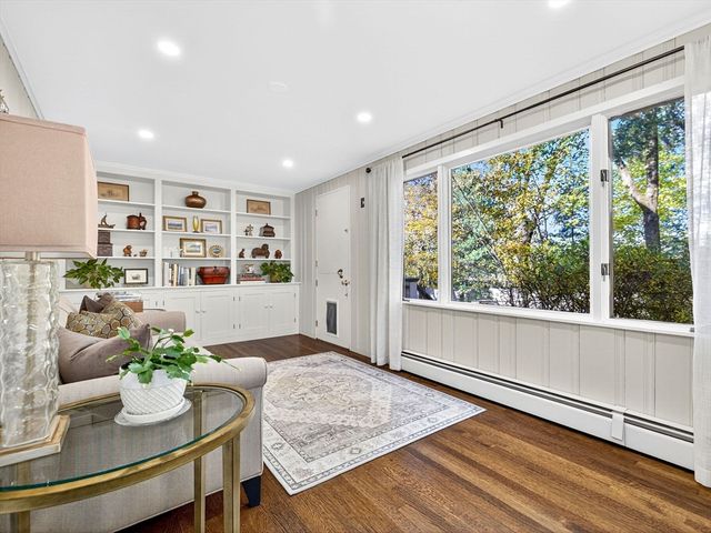 432 Dedham St, Newton, MA 02459