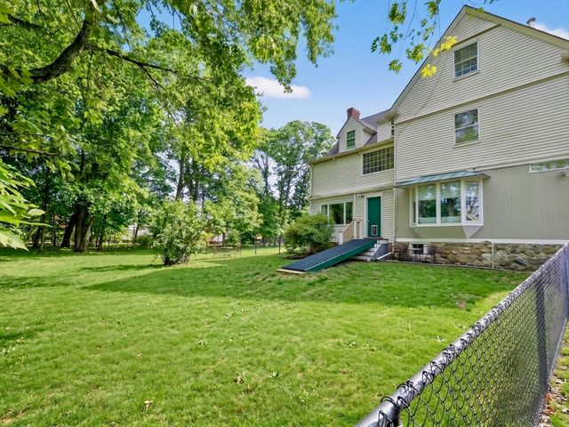 432 Dedham St, Newton, MA 02459
