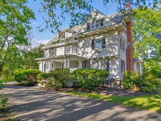 432 Dedham St, Newton, MA 02459
