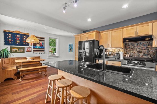 2501 S Lenox STREET, Milwaukee, WI 53207