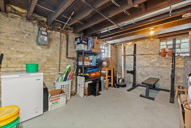 2501 S Lenox STREET, Milwaukee, WI 53207