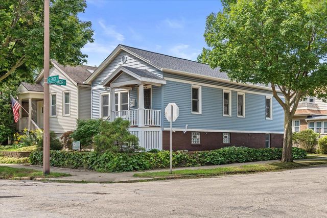 2501 S Lenox STREET, Milwaukee, WI 53207