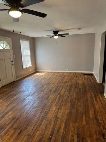 2341 Pine Bluff, Paris, TX 75460