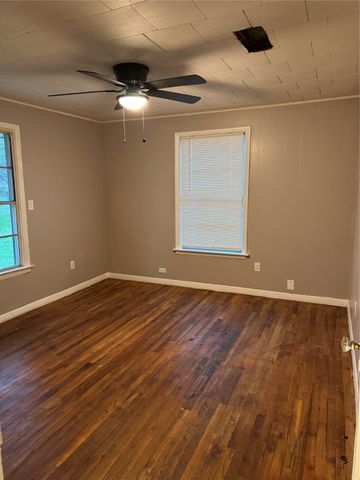 2341 Pine Bluff, Paris, TX 75460