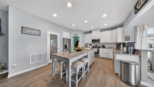 5640 Coverdale Way, Medina, OH 44256