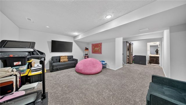 5640 Coverdale Way, Medina, OH 44256