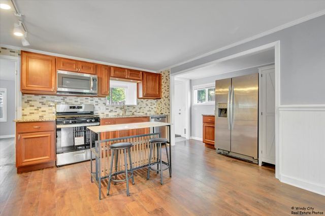 115 Grant Street, Barrington, IL 60010