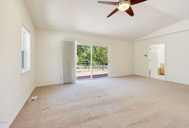 290 Chinook Park Lane, Grants Pass, OR 97527
