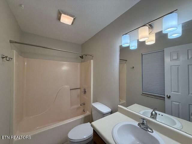 1325 Woodridge Drive, Knoxville, TN 37919