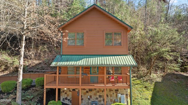 641 Chickasaw Gap Way, Pigeon Forge, TN 37863
