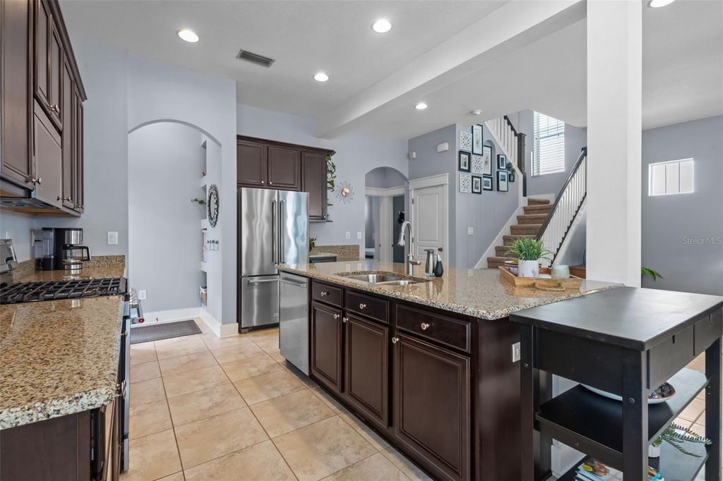 Image 6 of property listing at 3537 PICKERELL PLACE, New Port Richey, FL 34655