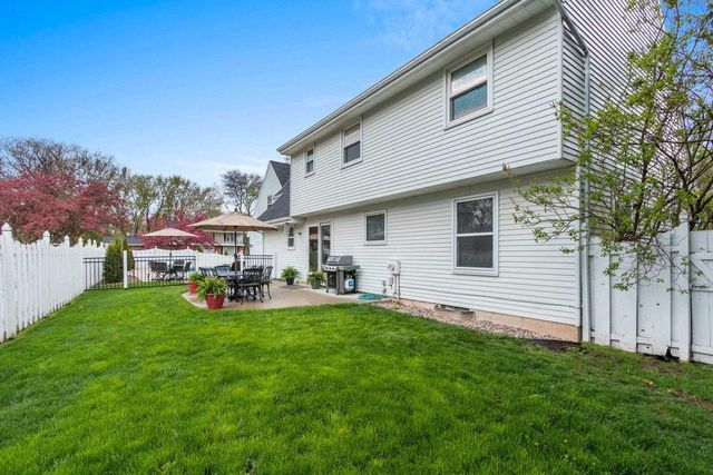 618 BORDEAUX, Green Bay, WI 54301