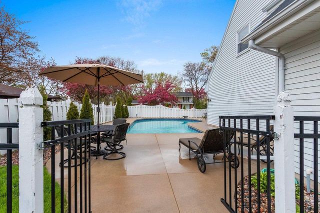 618 BORDEAUX, Green Bay, WI 54301