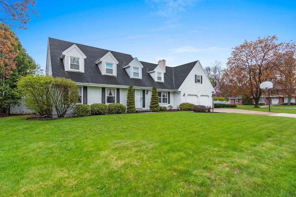 618 BORDEAUX, Green Bay, WI 54301