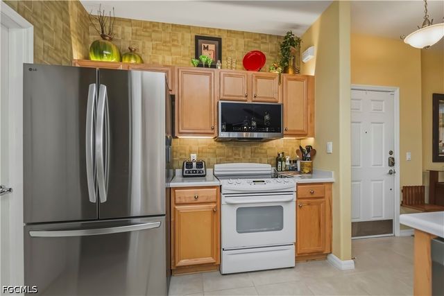 11700 Pasetto LN 102, Fort Myers, FL 33908