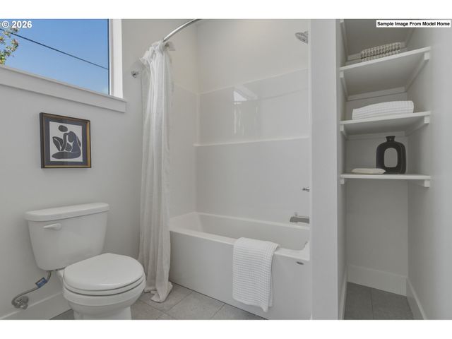 6178 Ne Stanton St, Portland, OR 97213