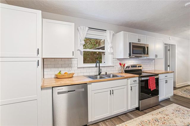 432 McPhee Drive, Fayetteville, NC 28305