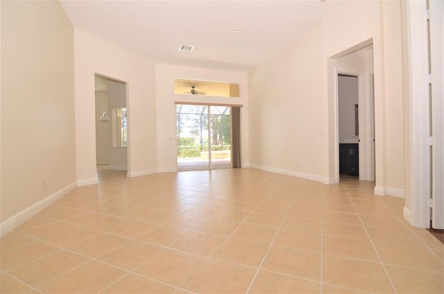 9421 Briarcliff Trace, Port St. Lucie, Port St Lucie, FL 34986