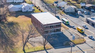 1326 S Church Street, Burlington, NC 27215