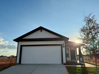 126 Daylily DR, Elgin, TX 78621