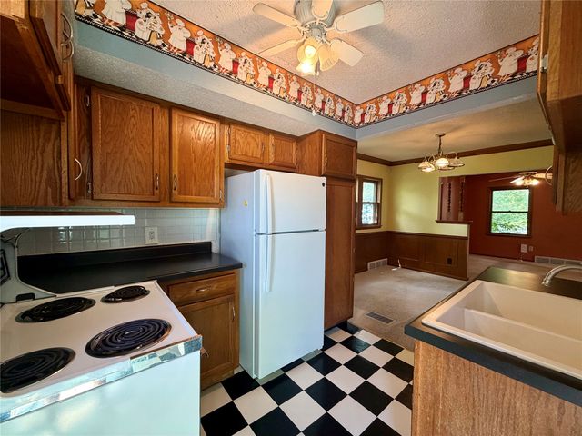1405 48th Street, Des Moines, IA 50311