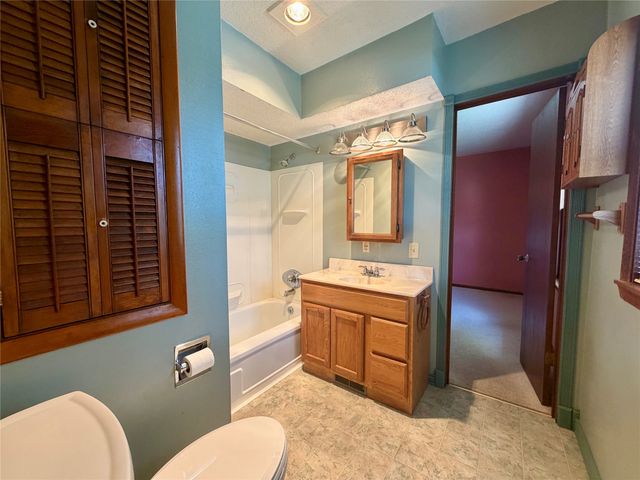 1405 48th Street, Des Moines, IA 50311