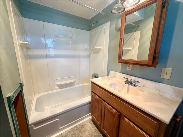 1405 48th Street, Des Moines, IA 50311