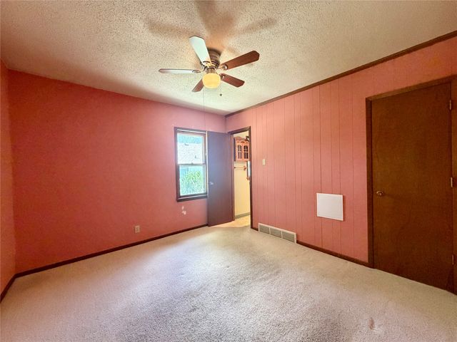 1405 48th Street, Des Moines, IA 50311