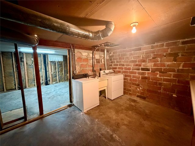 1405 48th Street, Des Moines, IA 50311