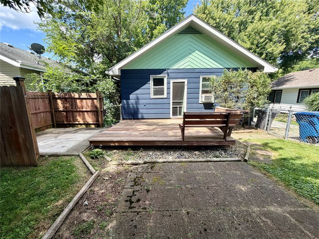 1405 48th Street, Des Moines, IA 50311