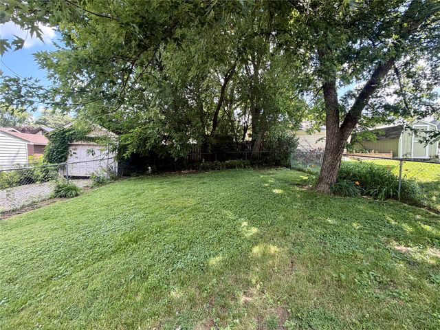 1405 48th Street, Des Moines, IA 50311