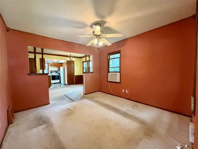1405 48th Street, Des Moines, IA 50311