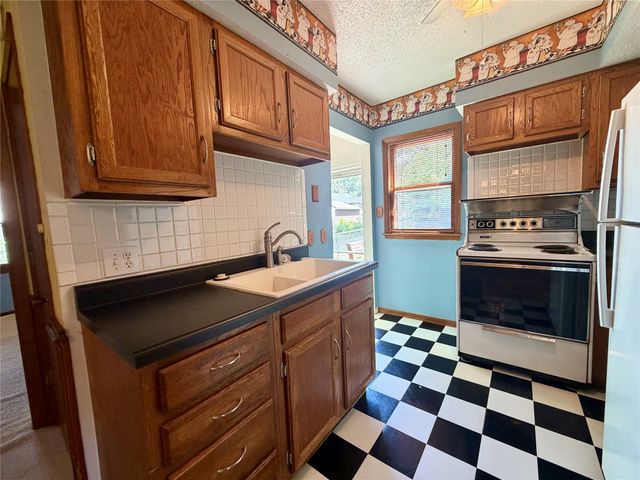 1405 48th Street, Des Moines, IA 50311