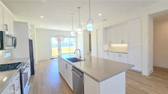 2245 Skylar Place, Tustin, CA 92782