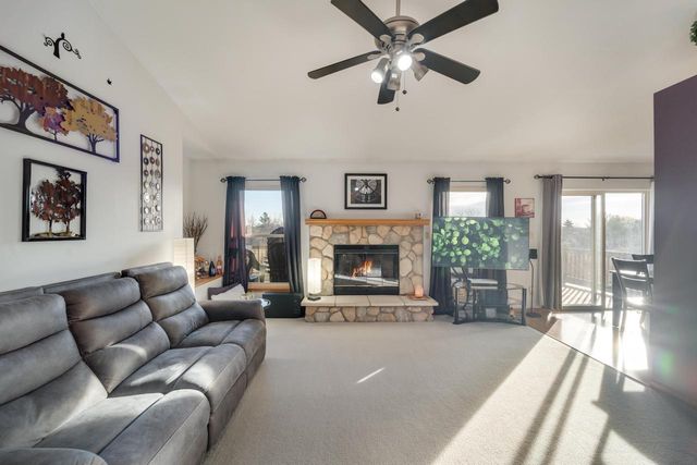 8350 S Golden Fields DRIVE, Oak Creek, WI 53154