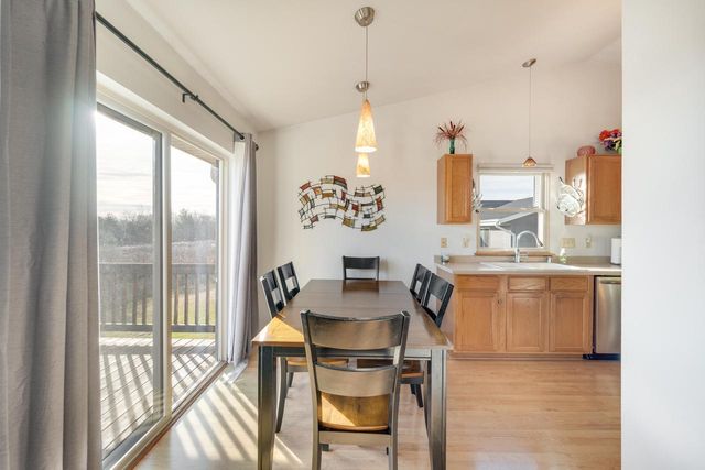 8350 S Golden Fields DRIVE, Oak Creek, WI 53154