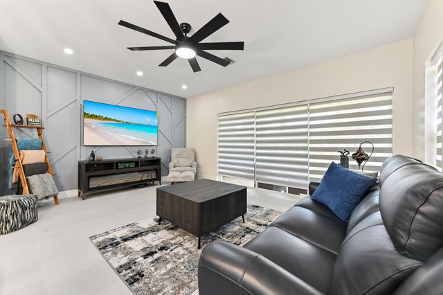 6880 Brook Hollow Road, Lake Worth, FL 33467