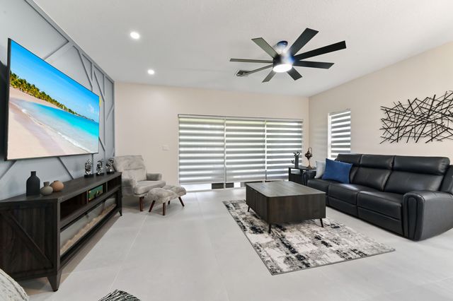 6880 Brook Hollow Road, Lake Worth, FL 33467