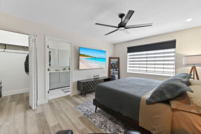 6880 Brook Hollow Road, Lake Worth, FL 33467