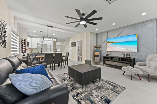 6880 Brook Hollow Road, Lake Worth, FL 33467