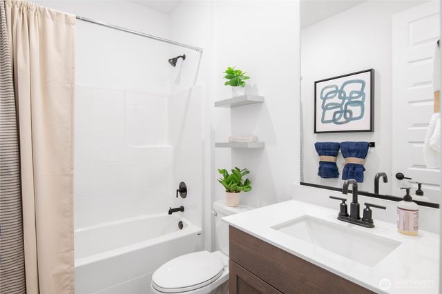 571 Silver Frost Drive, Sequim, WA 98382