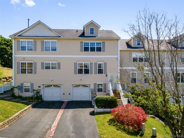 21 Evan Court, Middletown, NY 10940