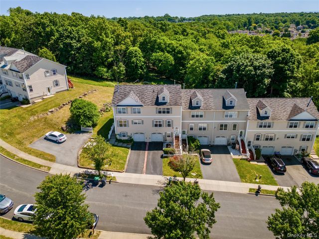 21 Evan Court, Middletown, NY 10940