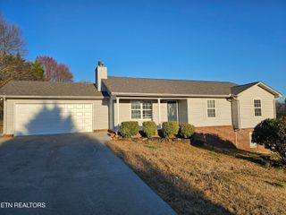 648 Emerald Ave, Seymour, TN 37865