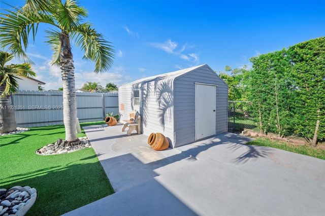 26130 SW 130th Ave, Homestead, FL 33032