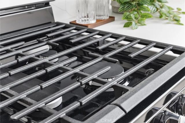 7309 Cedarcrest Avenue, Bakersfield, CA 93308