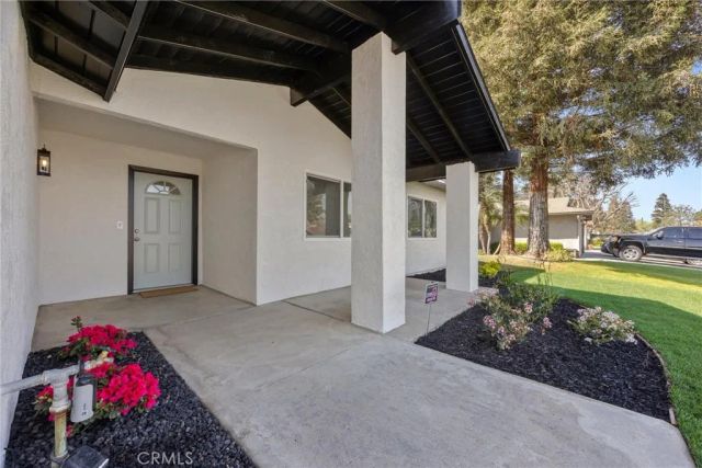 7309 Cedarcrest Avenue, Bakersfield, CA 93308