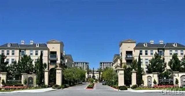 3313 Watermarke Place, Irvine, CA 92612